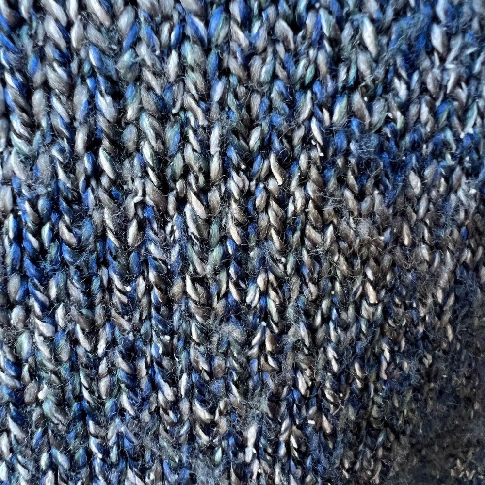 IVY Blue Gray White Silk Blend Classic V-Neck Fall Winter Office Casual Sweater - Picture 4 of 9